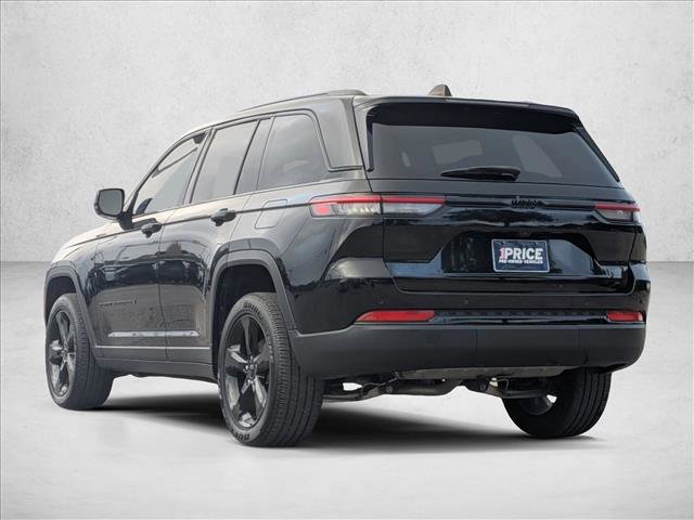 Used 2024 Jeep Grand Cherokee Altitude RWD image 8