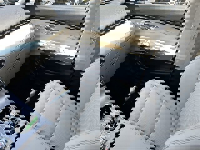 Used 2026 Genesis GV70 2.5T Select image 5