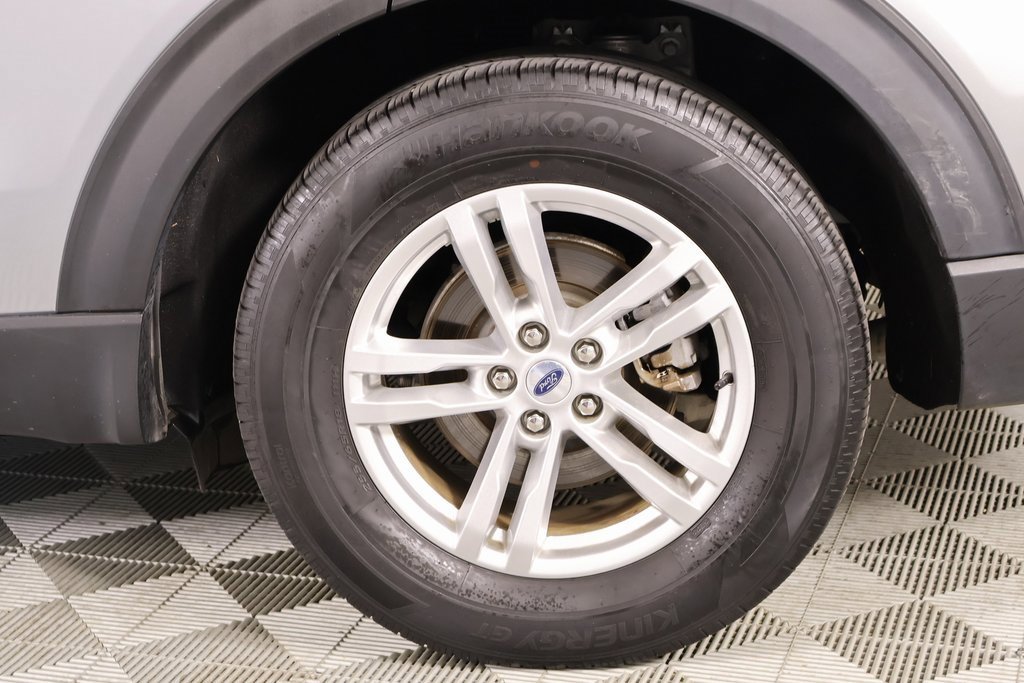 Used 2023 Ford Explorer XLT w/ Equipment Group 202A image 19