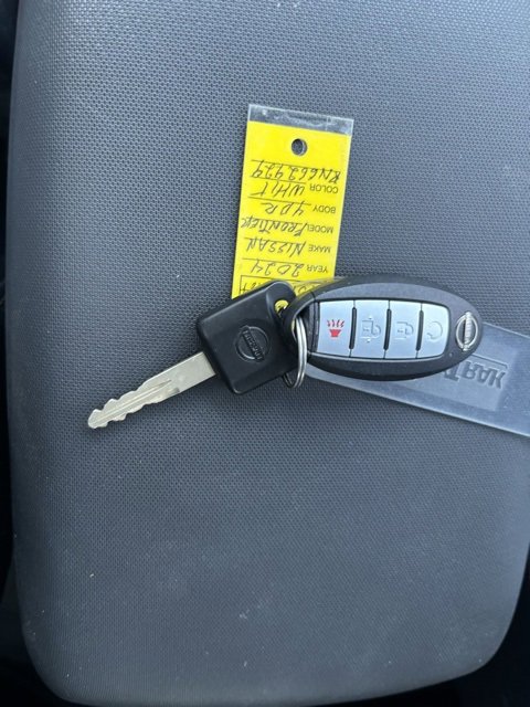 Used 2024 Nissan Frontier SL image 13