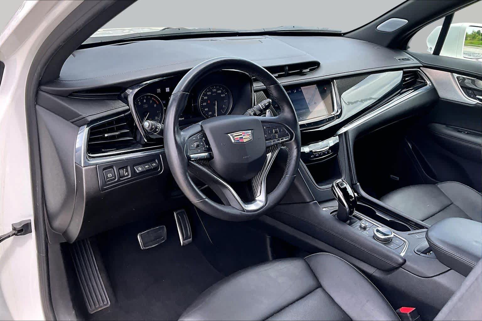 Used 2020 Cadillac XT6 Sport AWD/4WD image 16