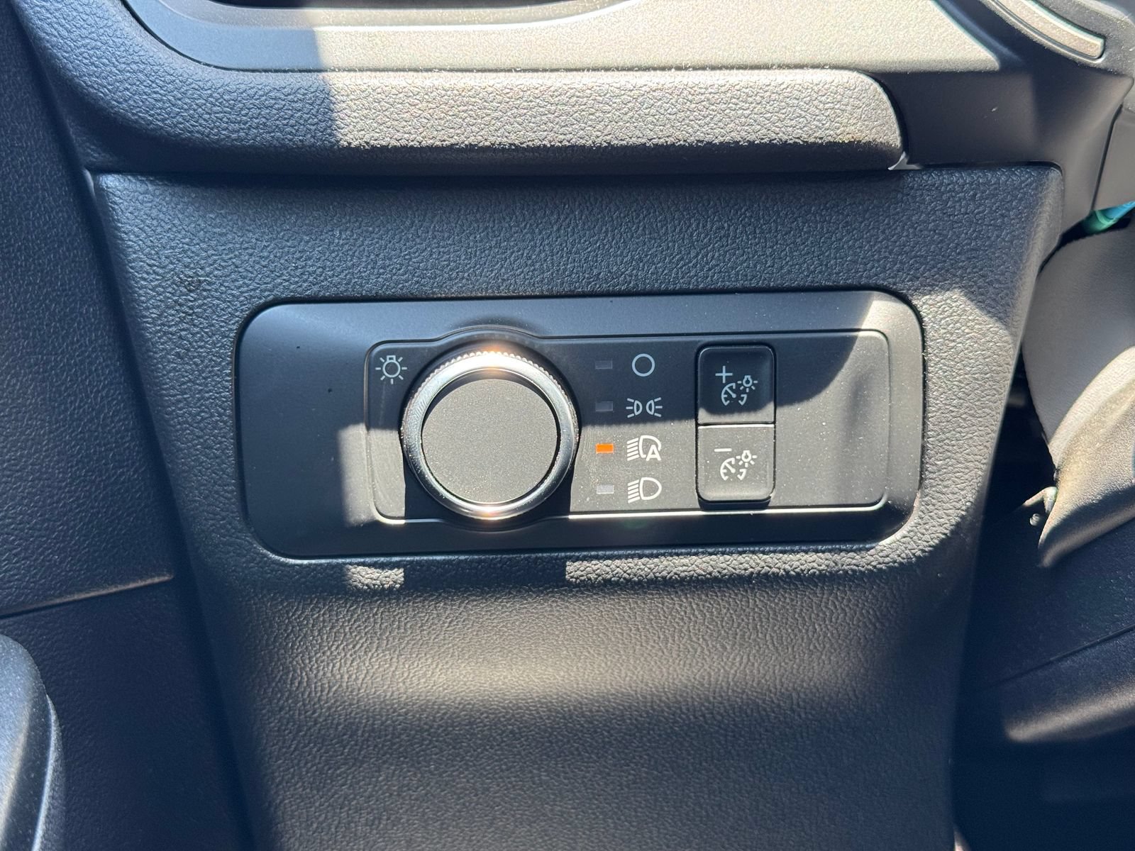 Certified 2022 Ford Escape SE FWD image 30