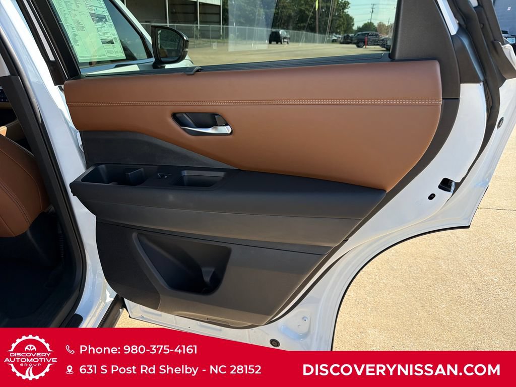 New 2026 Nissan Pathfinder Platinum w/ Cargo Package AWD/4WD image 33