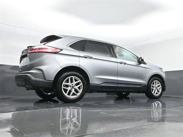 Used 2022 Ford Edge SEL image 25