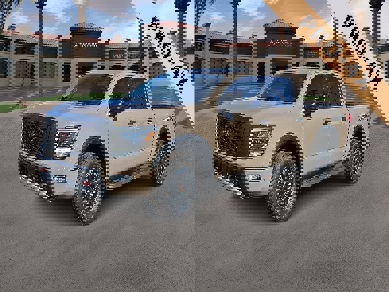 Used 2024 Nissan Titan PRO-4X w/ Off Road Protection Package image 4