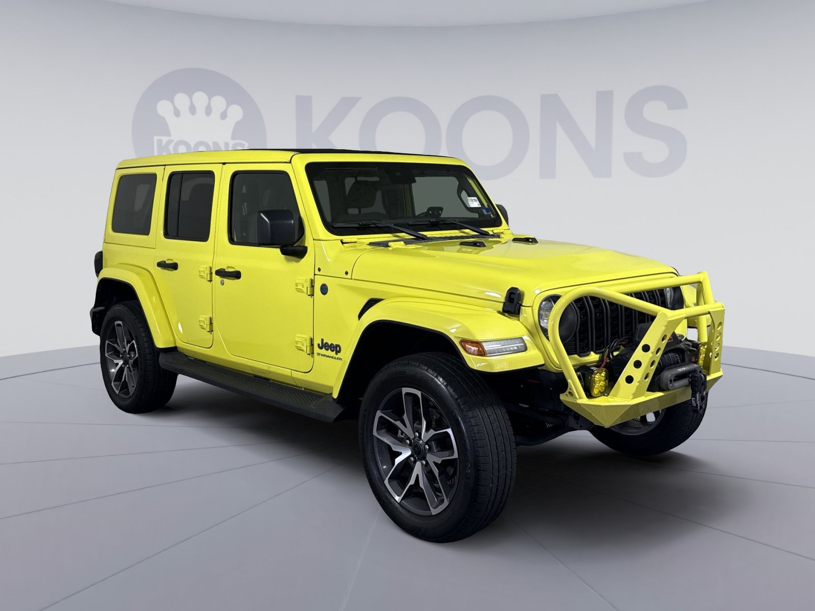 Used 2024 Jeep Wrangler Unlimited w/ Convenience Group AWD/4WD image 10
