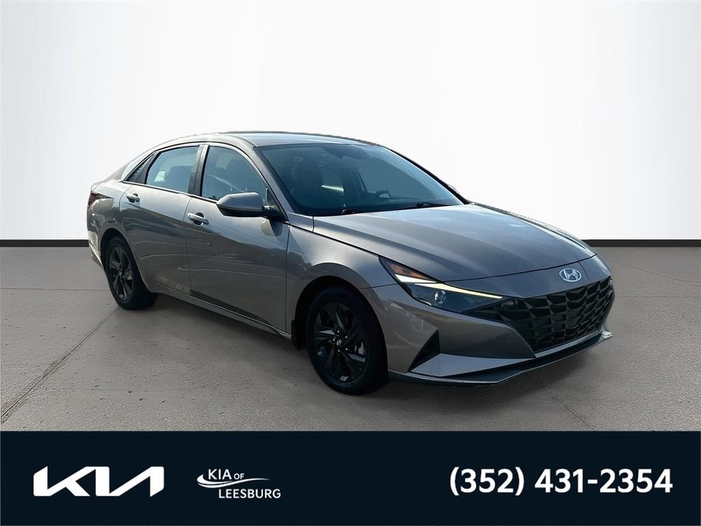 Used 2022 Hyundai Elantra SEL FWD image 1