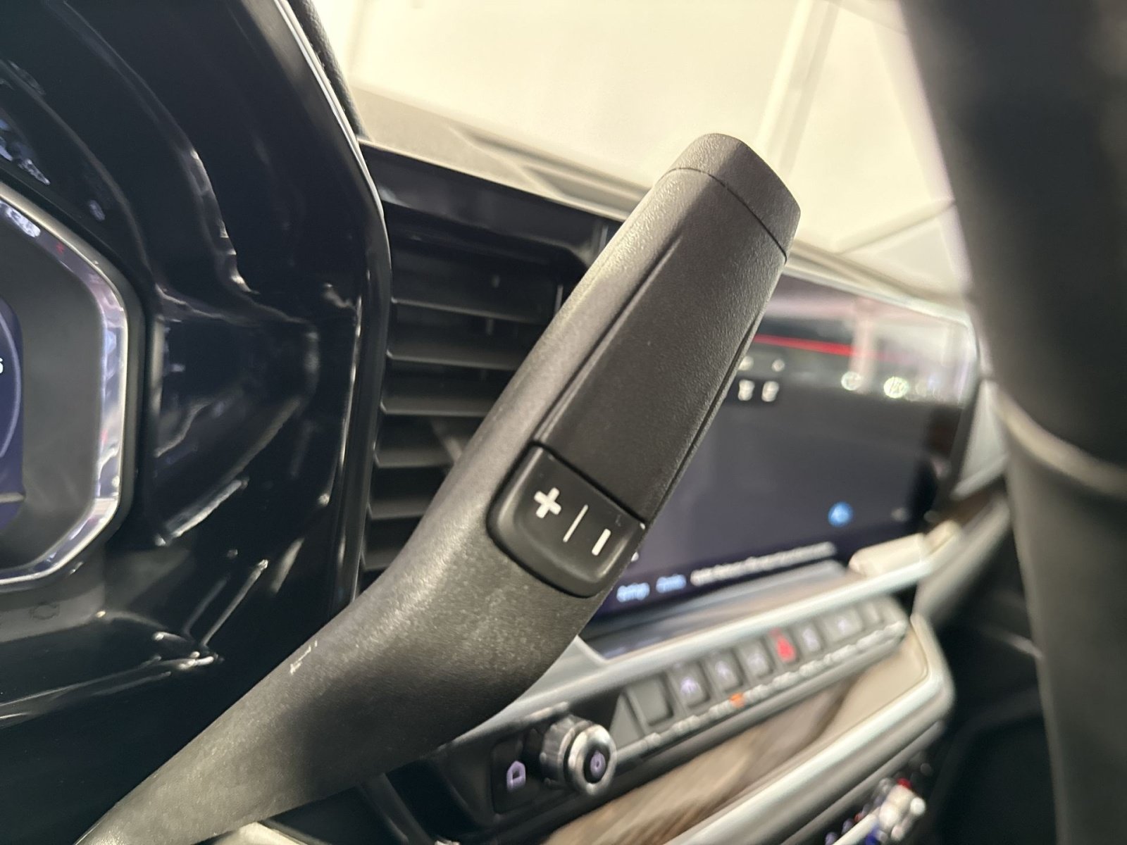 Used 2023 GMC Sierra 1500 Elevation AWD/4WD image 22