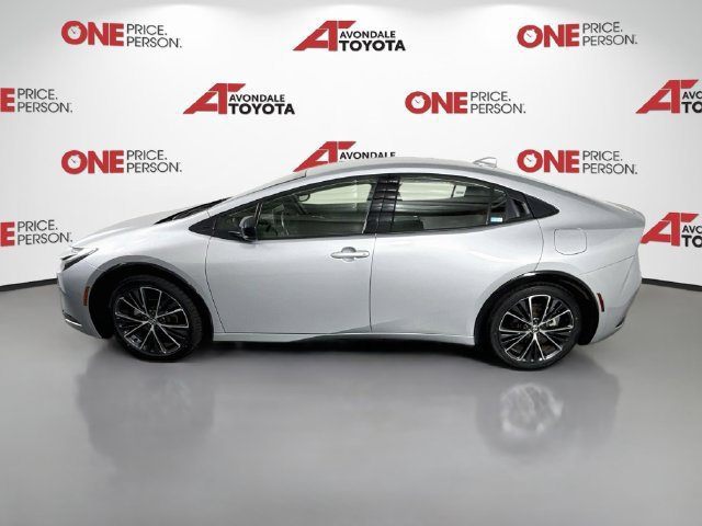 Certified 2025 Toyota Prius XLE FWD image 5