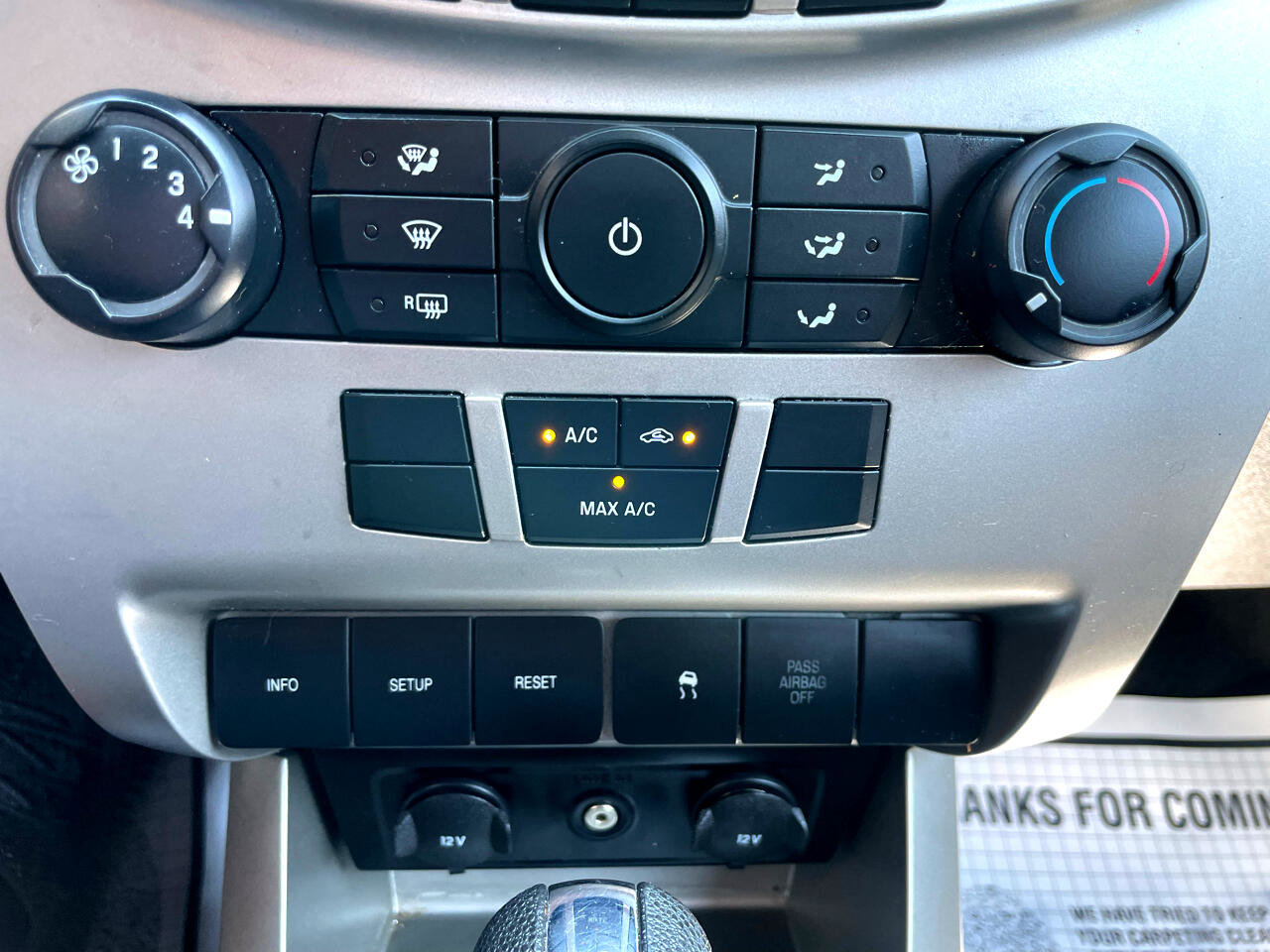 Used 2010 Ford Focus SE image 16