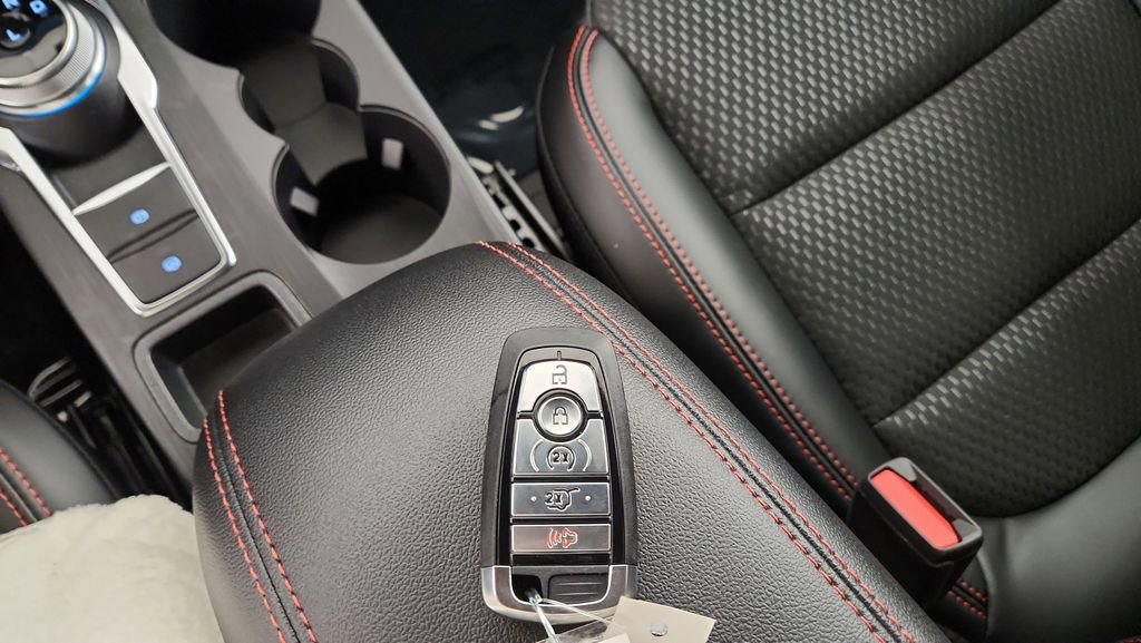 New 2026 Ford Escape ST-Line w/ Tech Pack #1 image 23