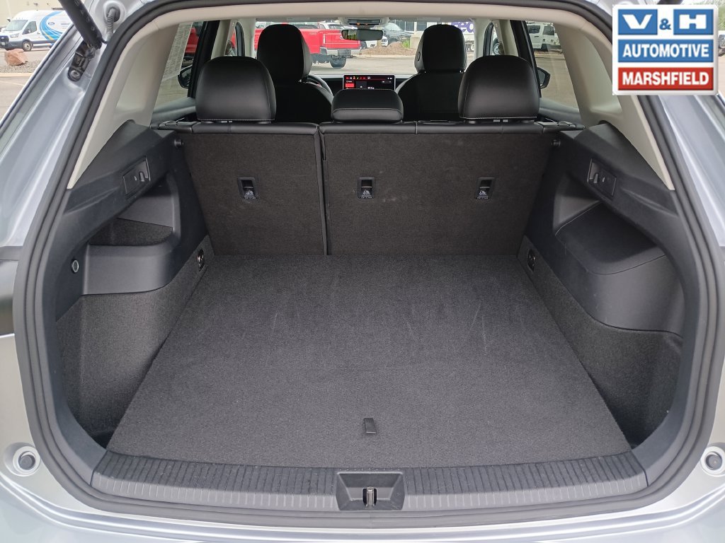 Used 2026 Volkswagen Tiguan SE AWD/4WD image 25