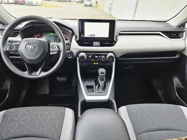 Used 2025 Toyota RAV4 XLE FWD image 15