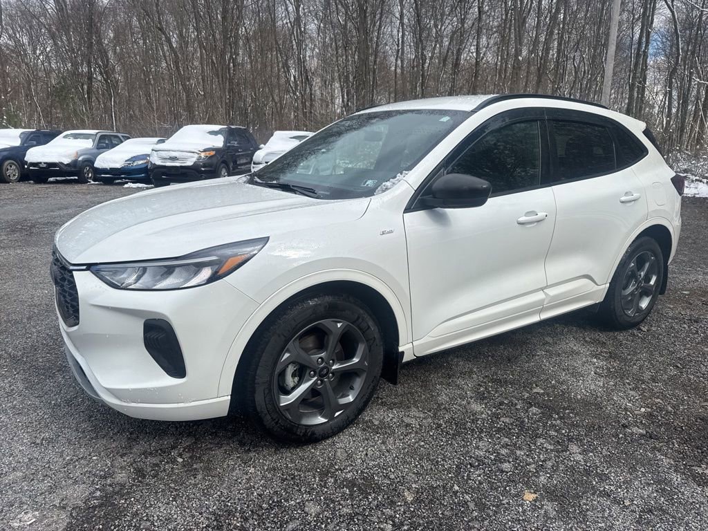 Used 2023 Ford Escape ST-Line w/ Tech Pack #1 image 4