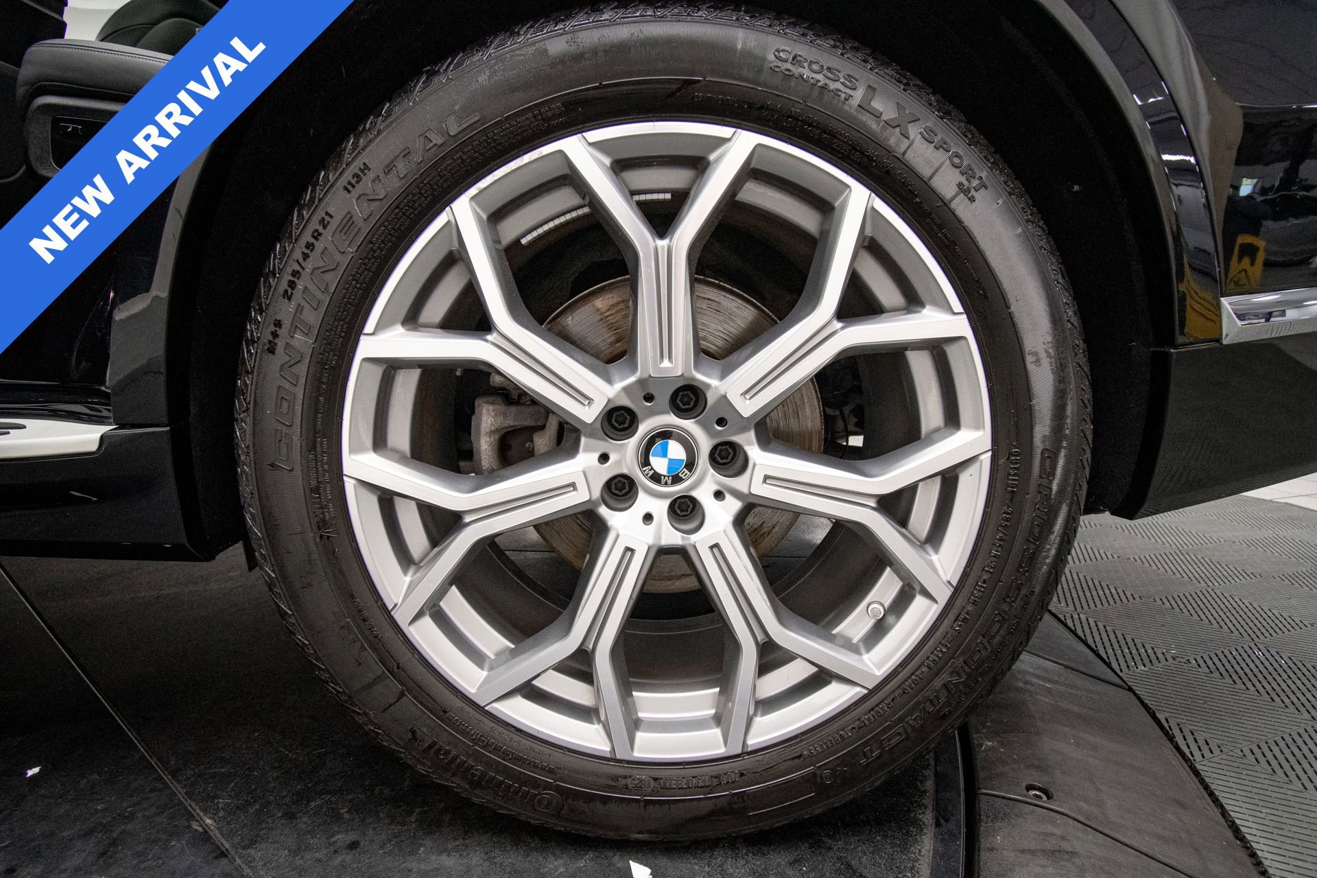 Used 2026 BMW X7 xDrive40i w/ Premium Package AWD/4WD image 29