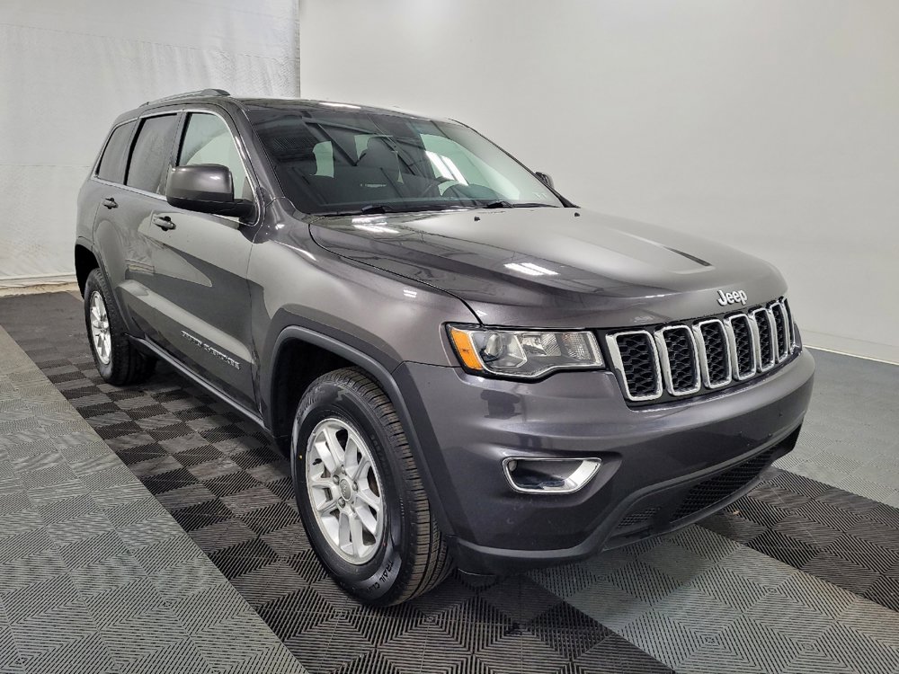 Used 2019 Jeep Grand Cherokee Laredo image 13