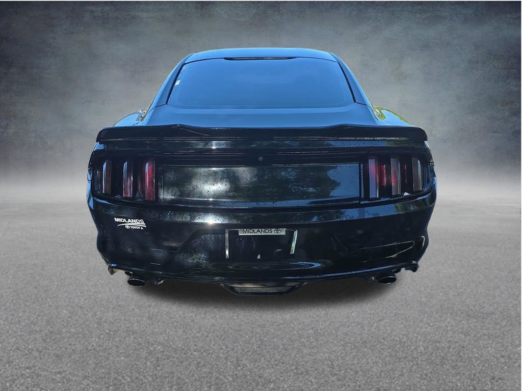 Used 2017 Ford Mustang Coupe RWD image 9