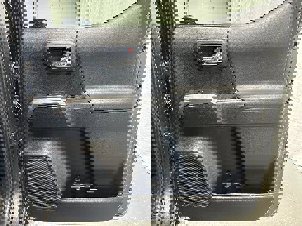 Used 2023 Toyota Tacoma Limited image 46