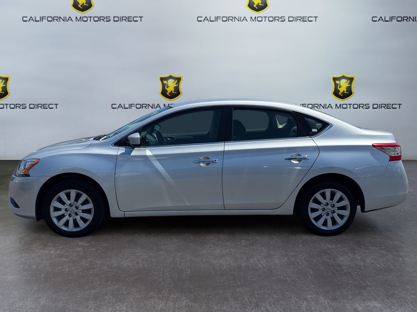 Used 2014 Nissan Sentra SV FWD image 2