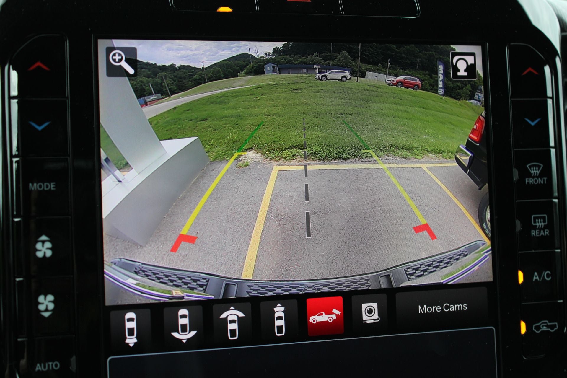 New 2026 RAM 1500 Big Horn AWD/4WD image 40