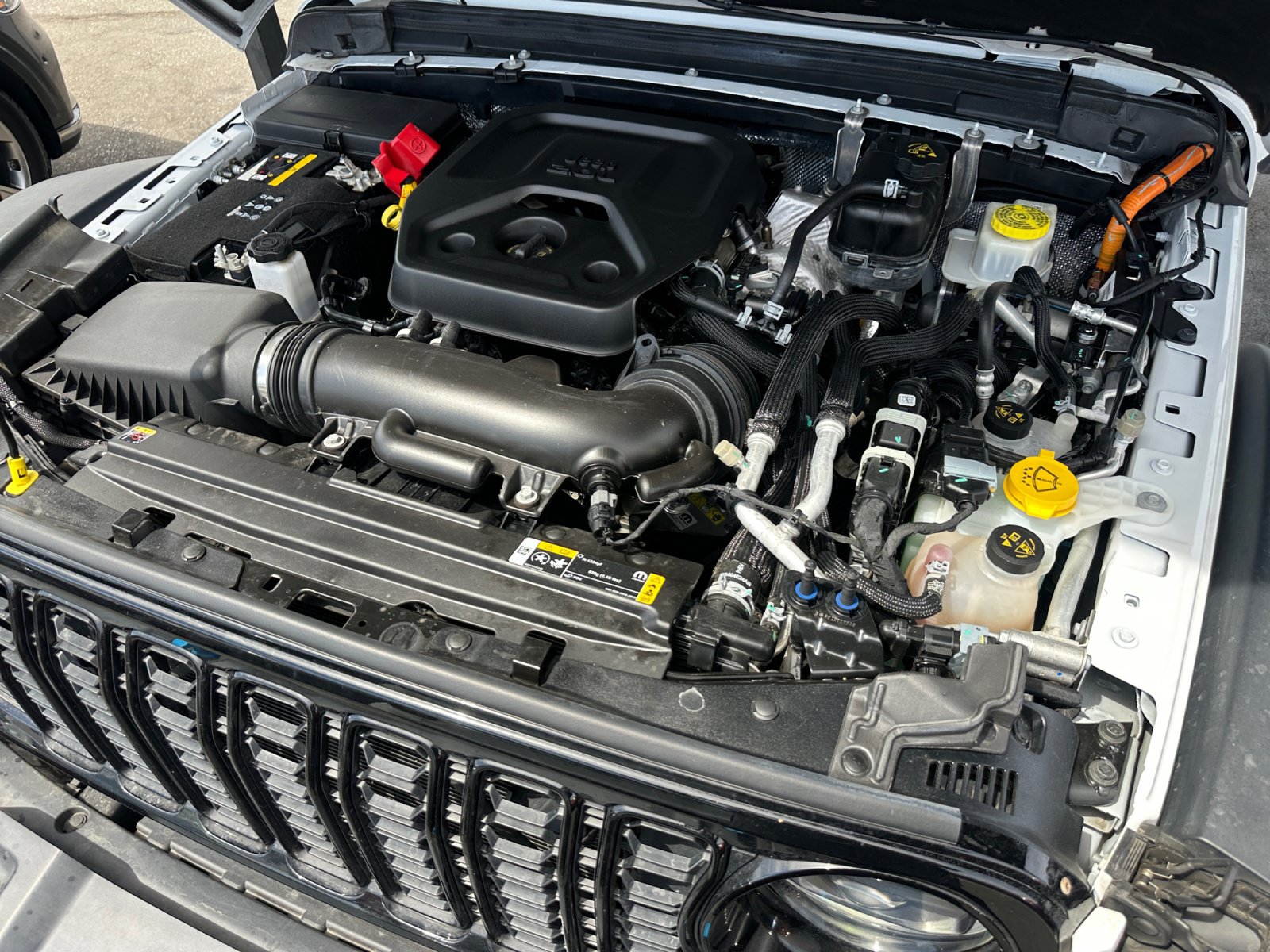 Used 2024 Jeep Wrangler Unlimited AWD/4WD image 26