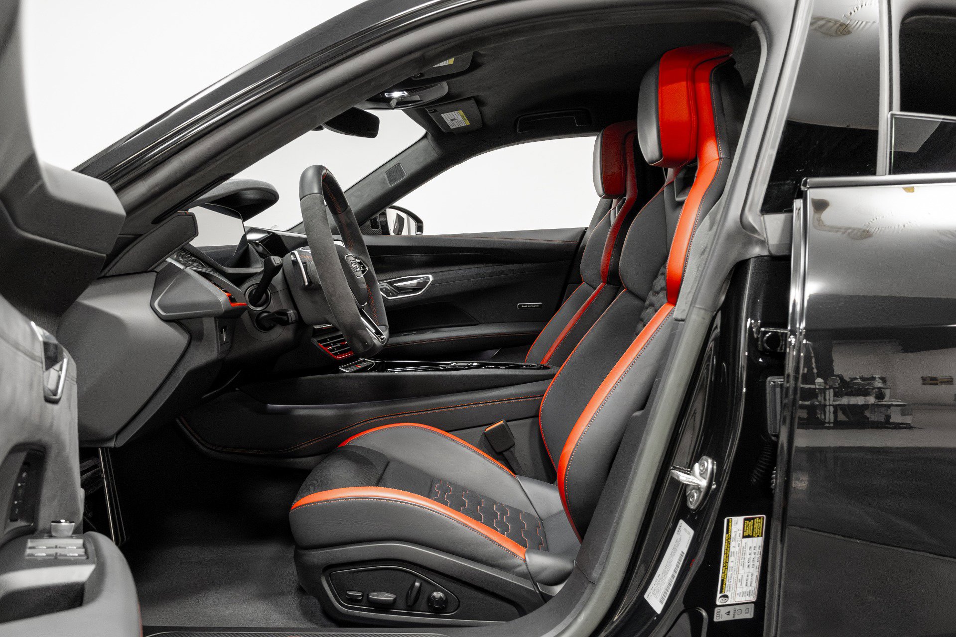 Used 2023 Audi RS e-tron GT image 5