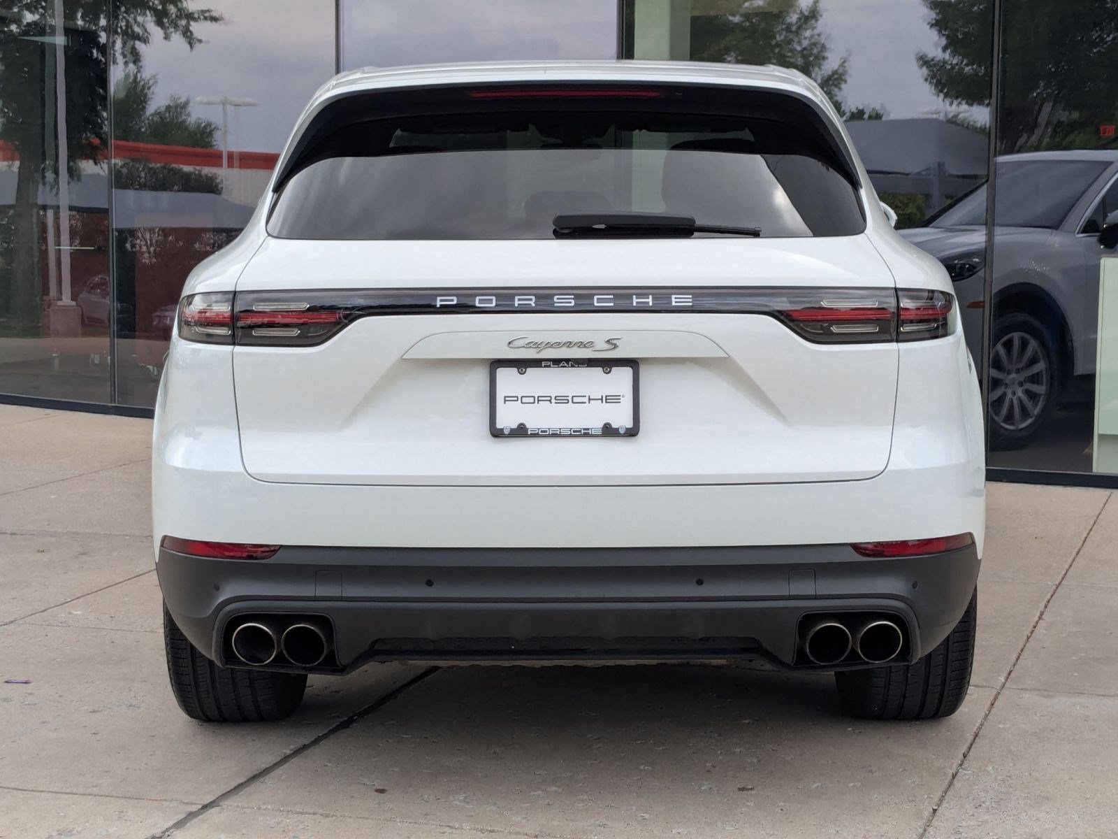 Used 2019 Porsche Cayenne S image 10