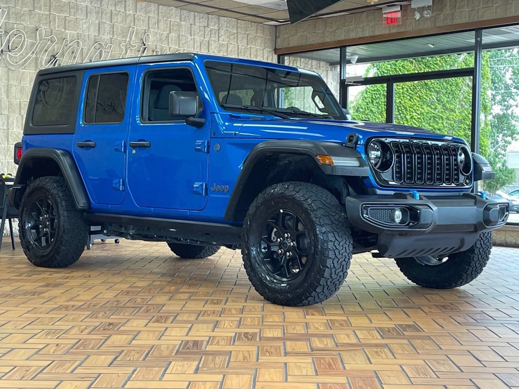 Used 2024 Jeep Wrangler Unlimited AWD/4WD image 8