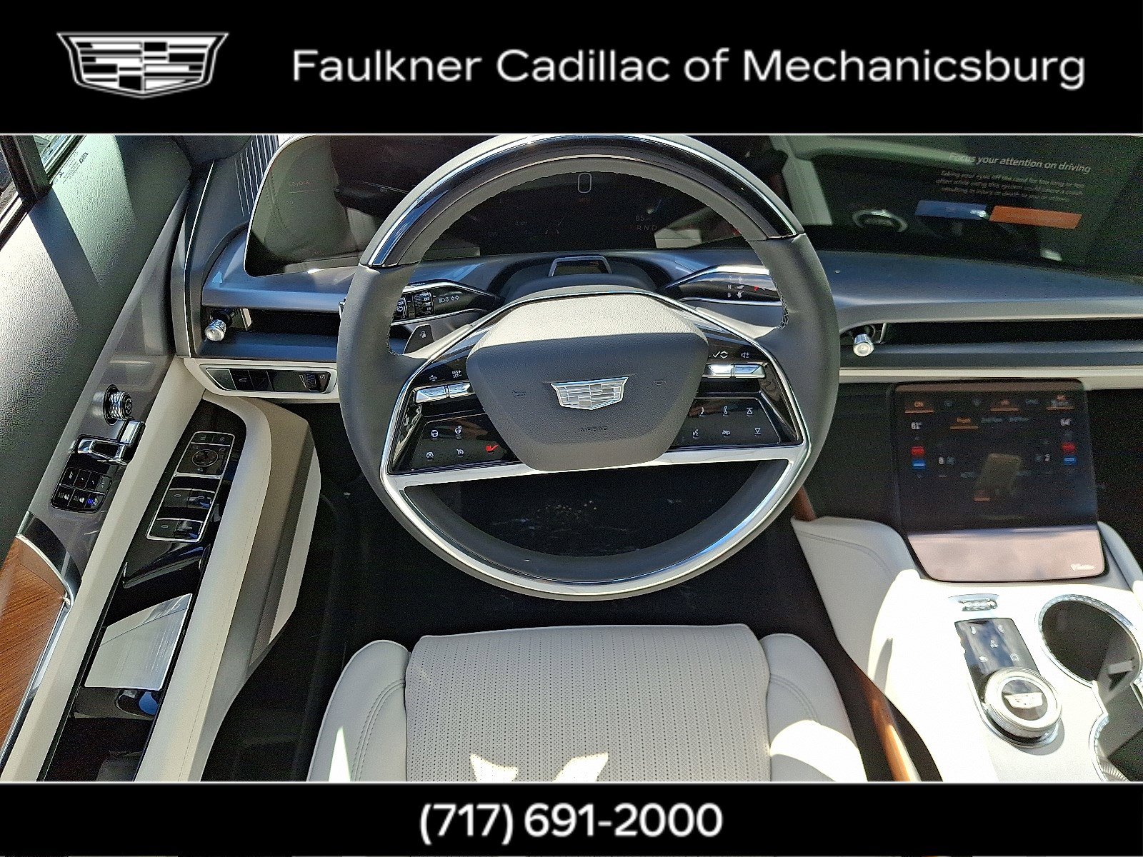 New 2026 Cadillac Vistiq Sport image 16