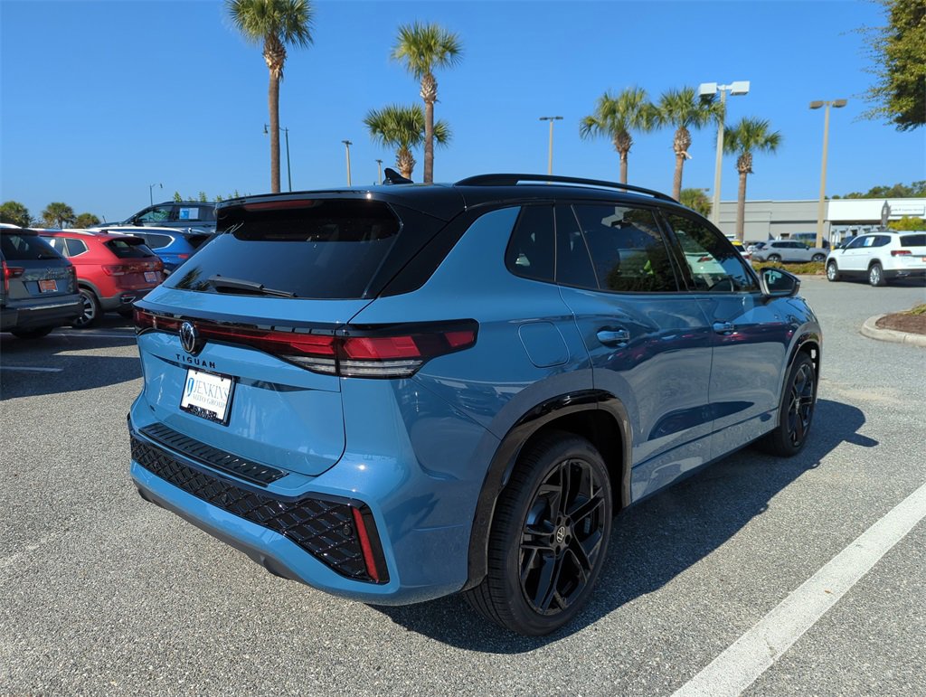 New 2026 Volkswagen Tiguan SE R-Line image 5