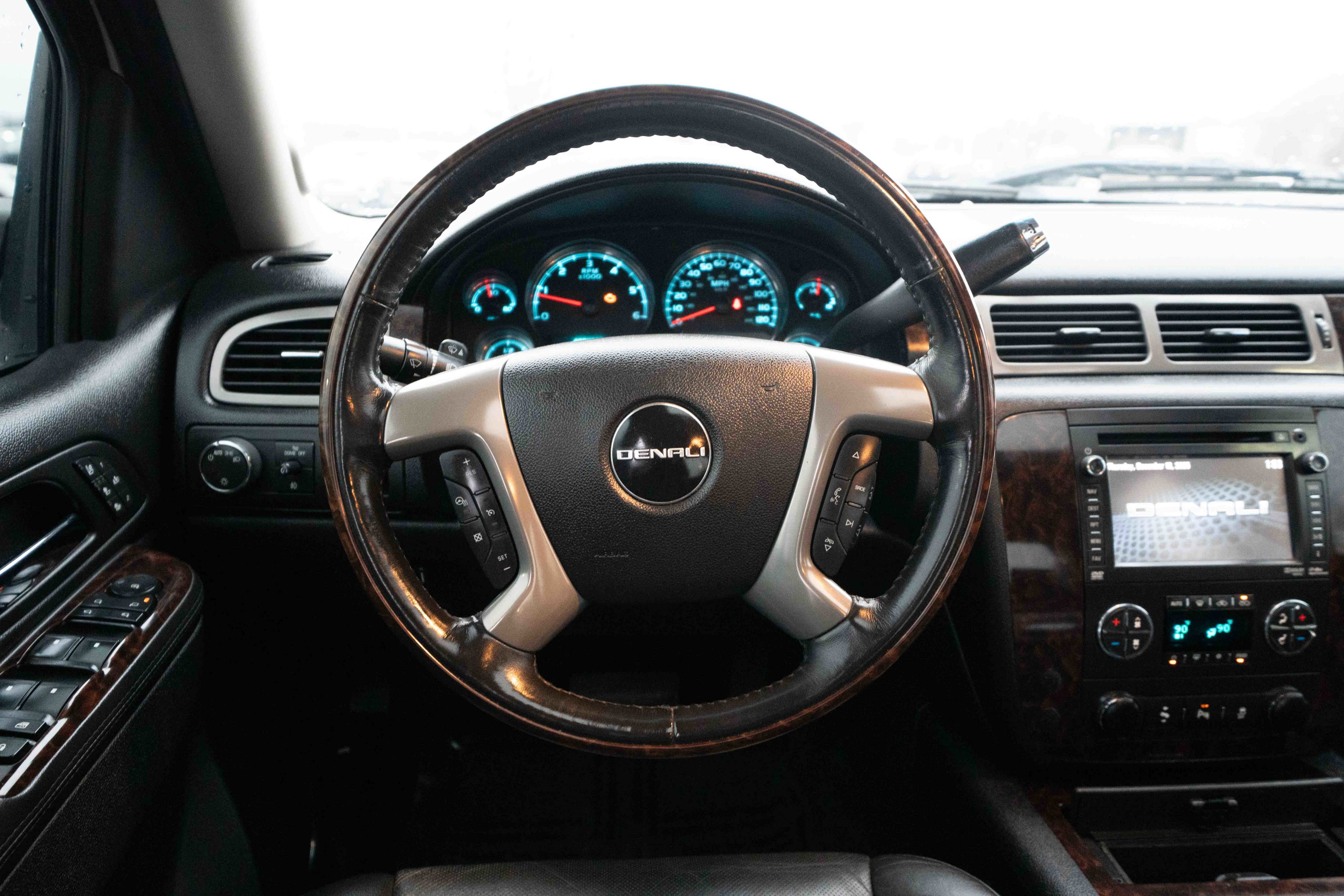 Used 2013 GMC Sierra 1500 Denali image 21