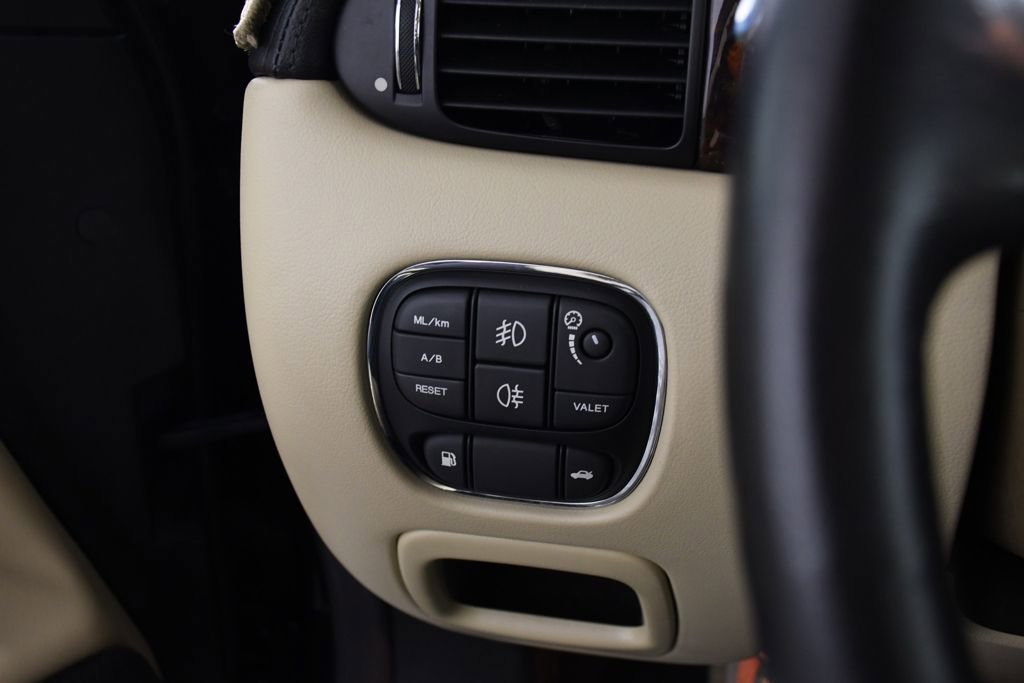 Used 2009 Jaguar XJ8 RWD image 46