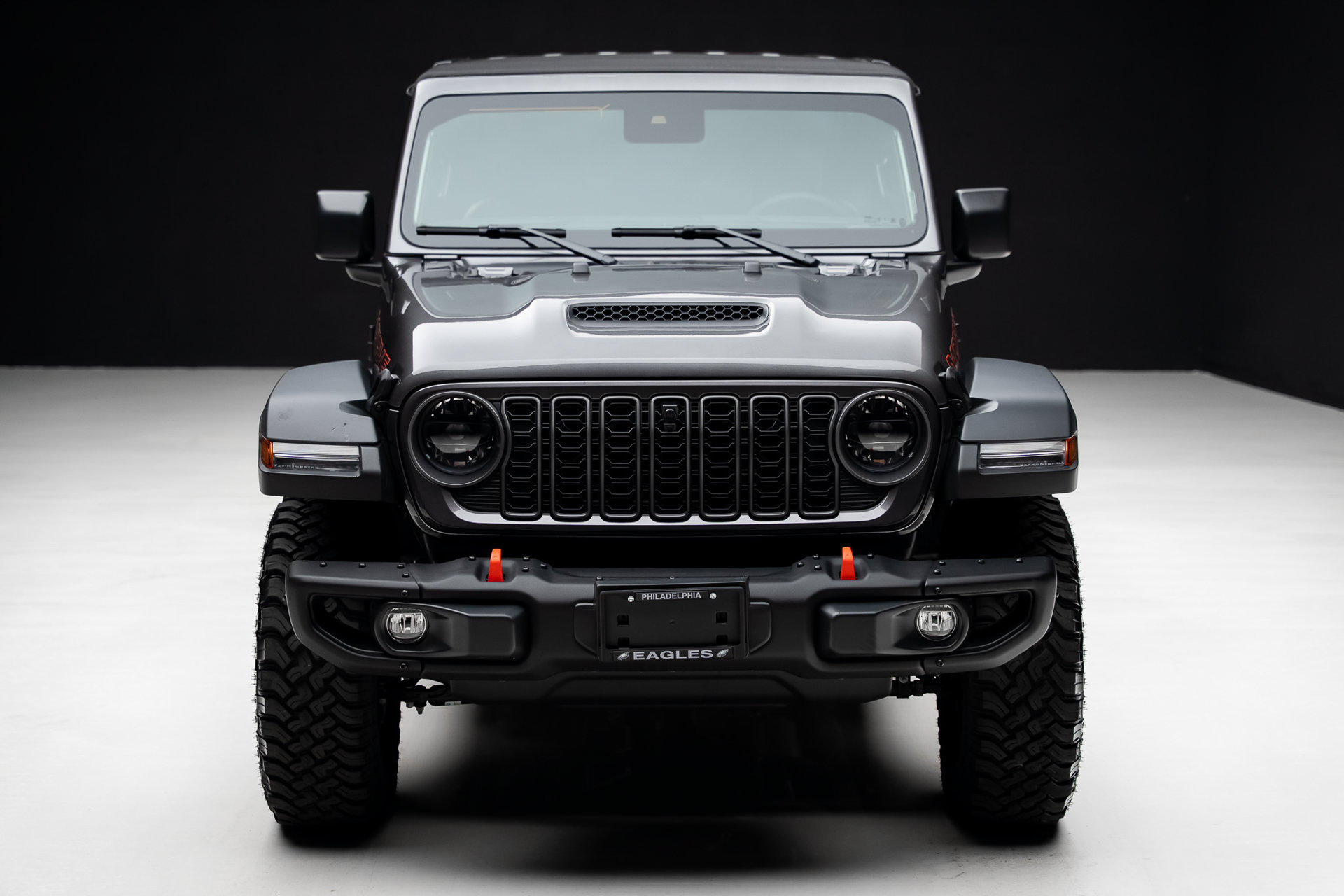 Used 2025 Jeep Gladiator Mojave w/ Steel Bumper Group AWD/4WD image 6