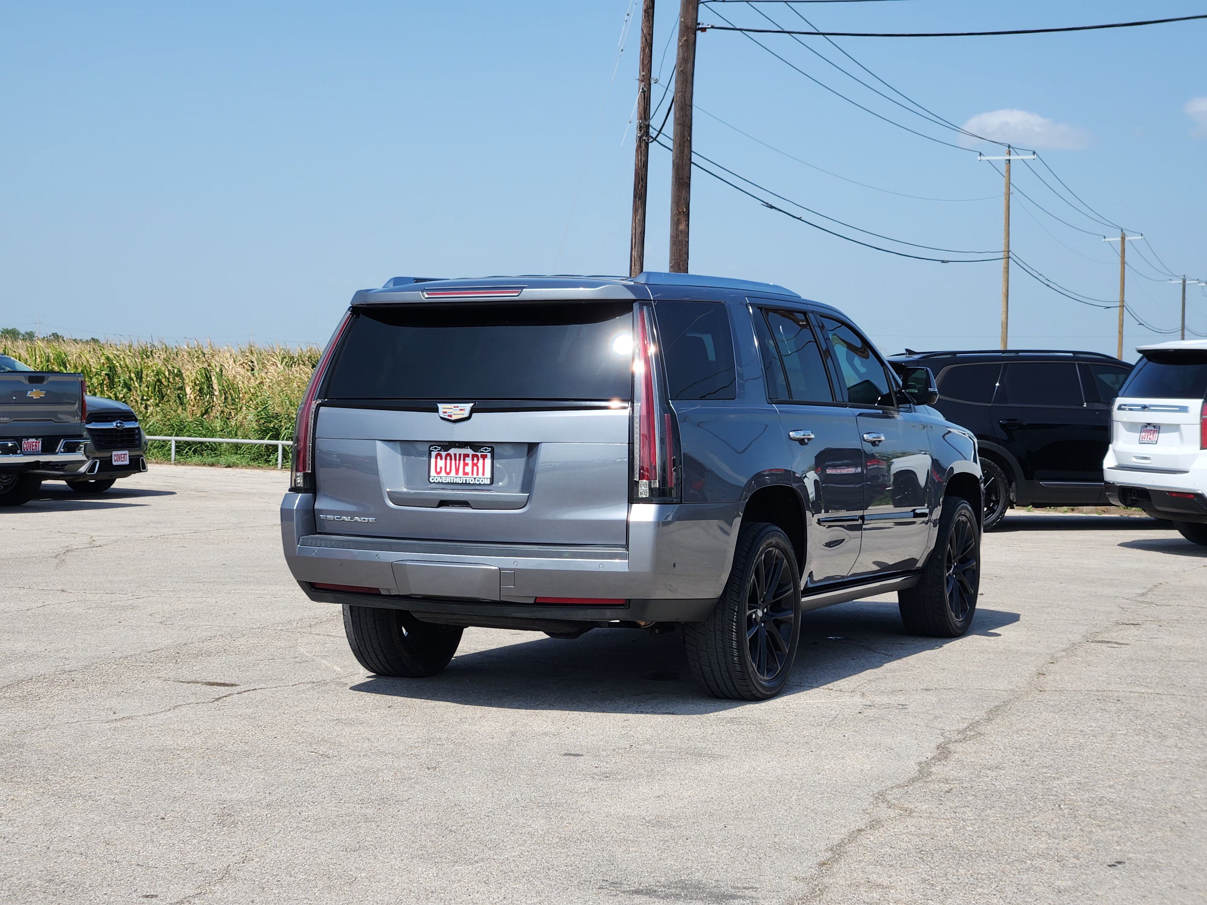 Used 2019 Cadillac Escalade Premium Luxury w/ Escalade Sport Edition RWD image 7