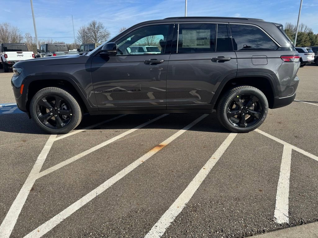 New 2026 Jeep Grand Cherokee Limited AWD/4WD image 6