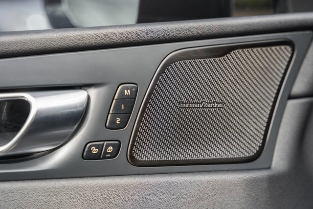 Used 2024 Volvo XC60 T8 Ultimate w/ Protection Package Premier image 37