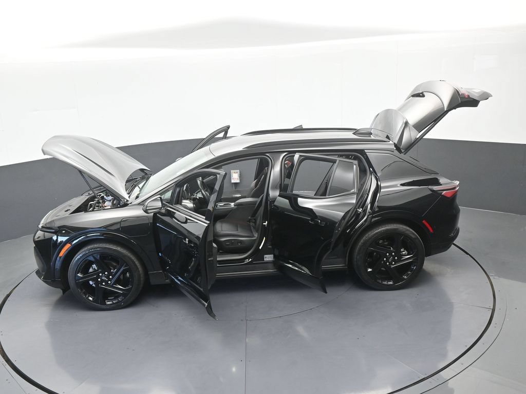 Used 2024 Chevrolet Equinox EV RS FWD image 68