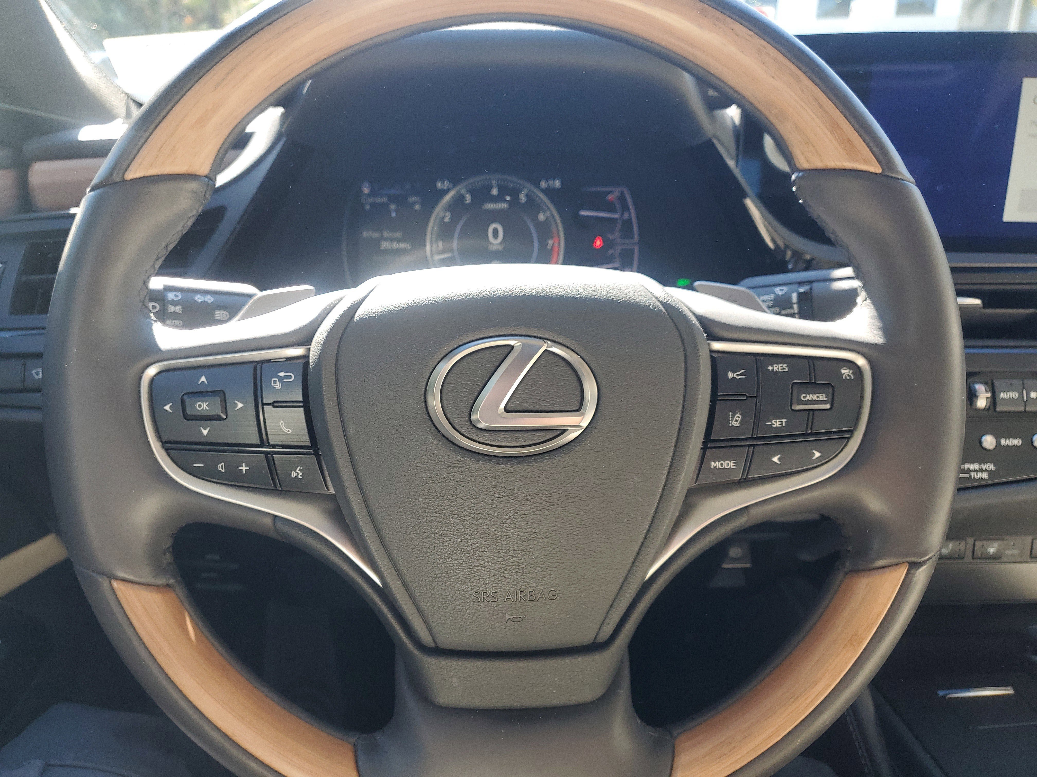 Certified 2024 Lexus ES 350 Ultra Luxury image 21