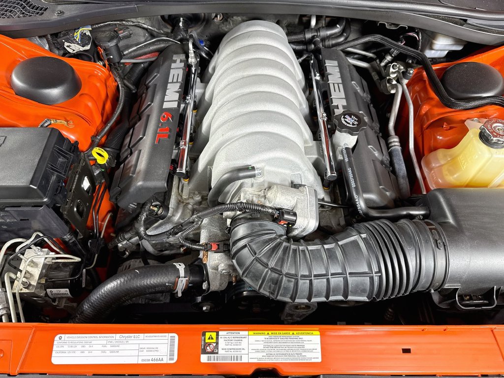 Used 2009 Dodge Challenger SRT8 w/ SRT Option Group II RWD image 32