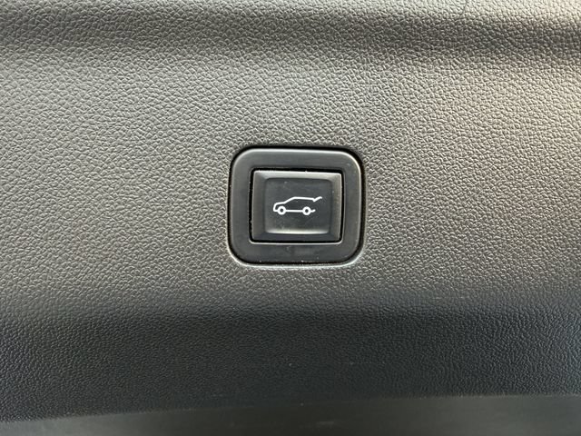 Certified 2022 Chevrolet Tahoe High Country AWD/4WD image 37