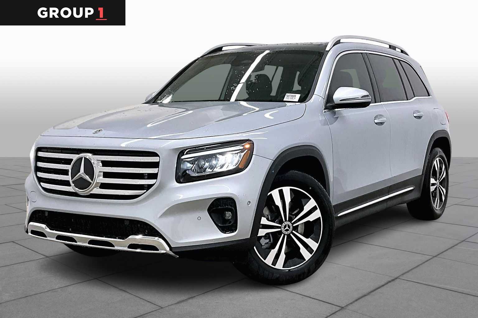 Used 2026 Mercedes-Benz GLB 250 image 1
