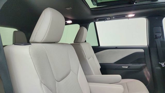 Used 2025 Lexus TX 350 AWD w/ Technology Package image 25