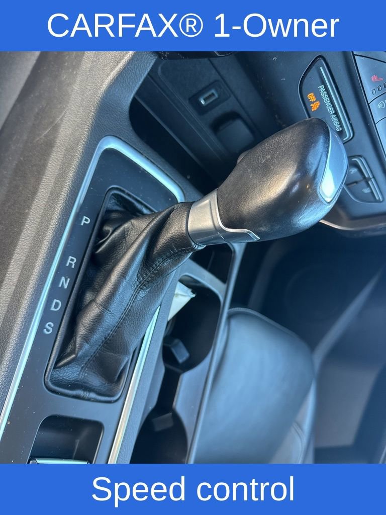 Used 2017 Ford Escape Titanium image 29