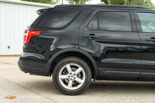 Used 2018 Ford Explorer FWD image 5