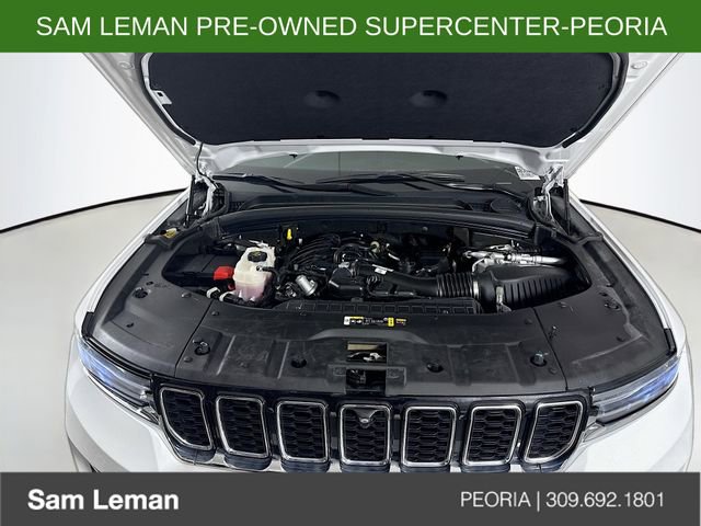 Used 2023 Jeep Grand Cherokee Limited w/ Luxury Tech Group II image 28