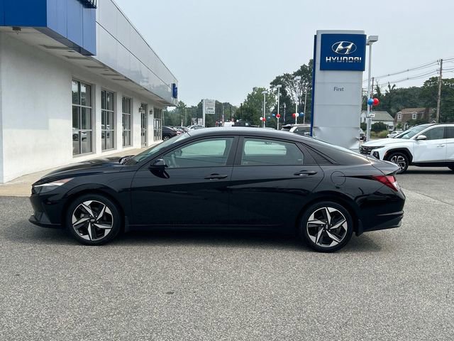 Used 2023 Hyundai Elantra SEL w/ Convenience Package image 6