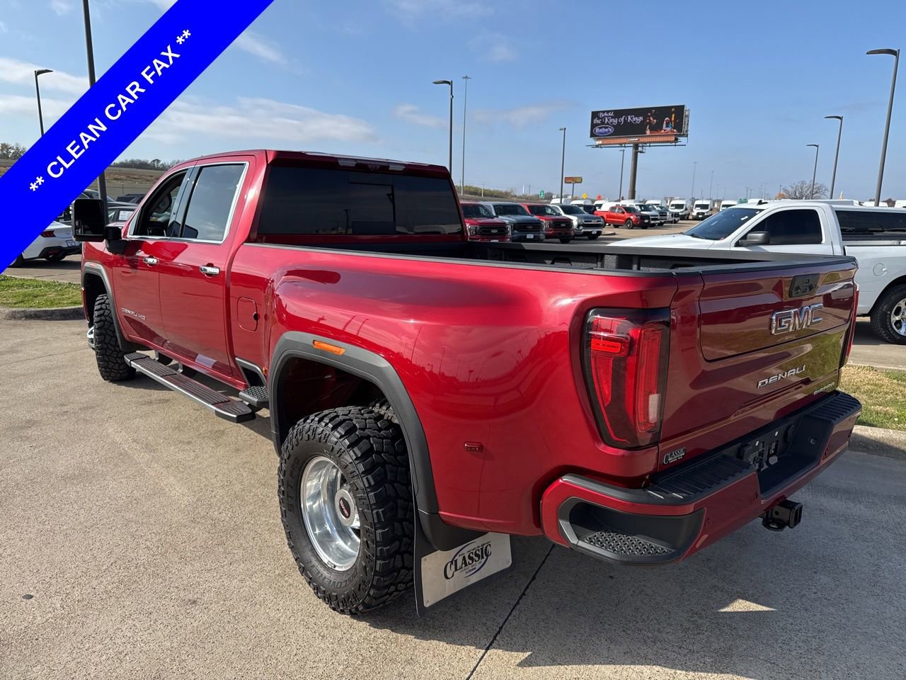 Used 2022 GMC Sierra 3500 Denali w/ Denali Ultimate Package image 8