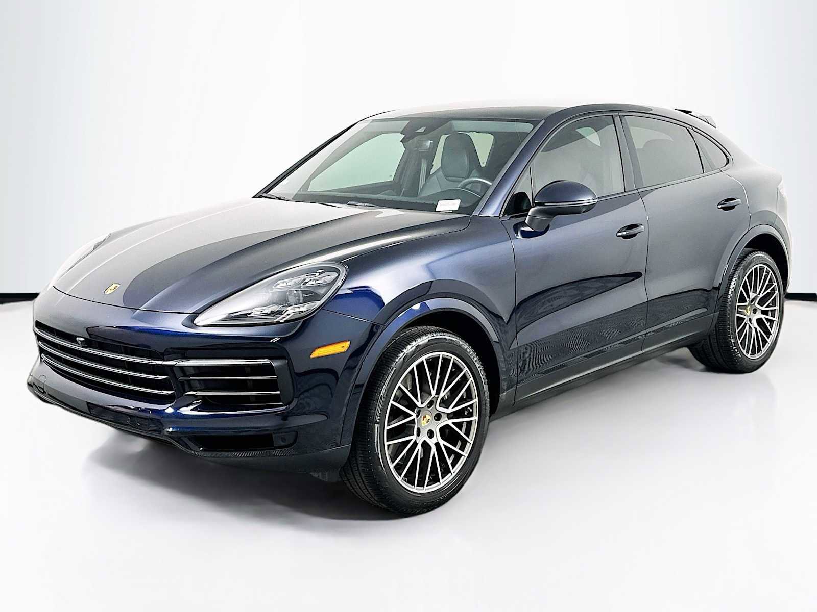 Certified 2022 Porsche Cayenne Platinum Edition image 1