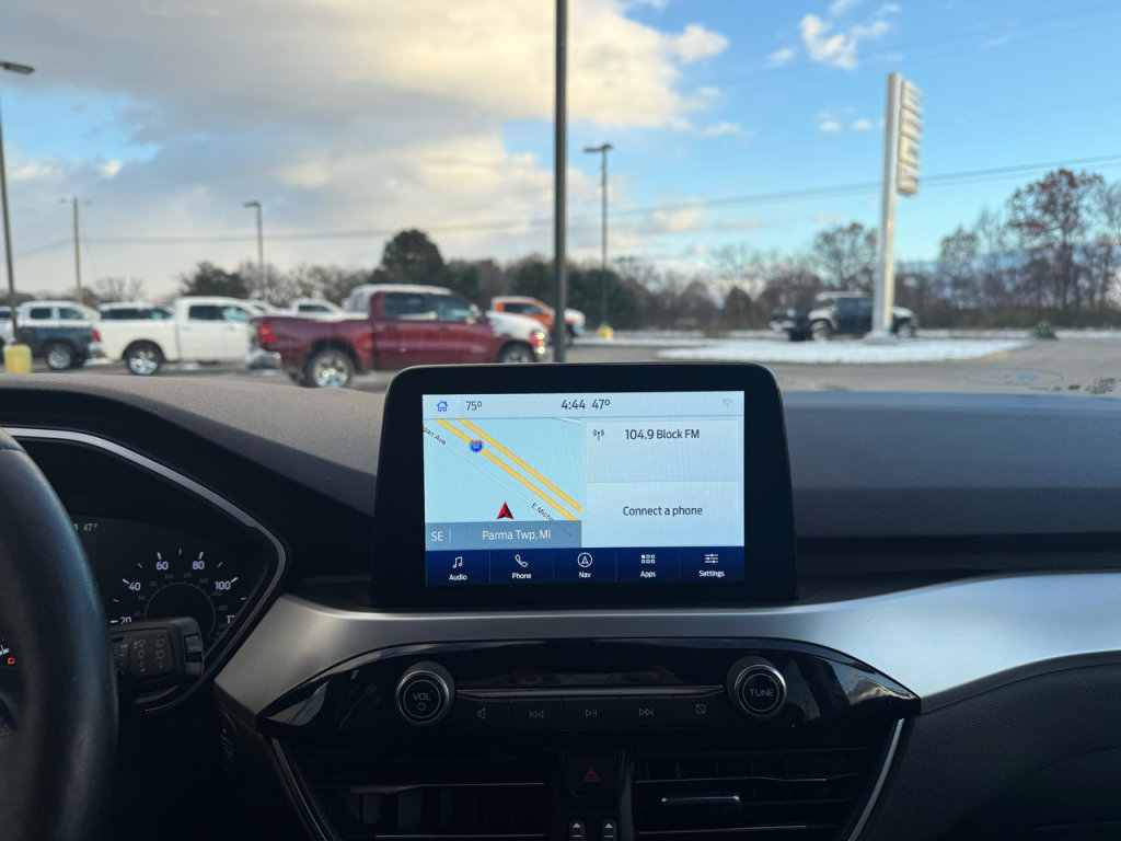 Used 2020 Ford Escape SEL image 17