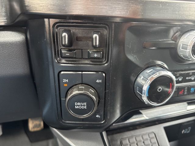 Used 2024 Ford F350 Lariat w/ FX4 Off-Road Package image 22